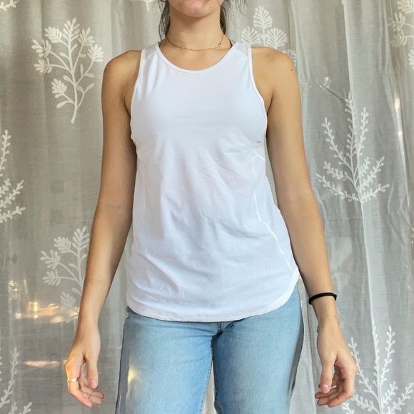 White Lululemon workout tank - Picture 2 of 4